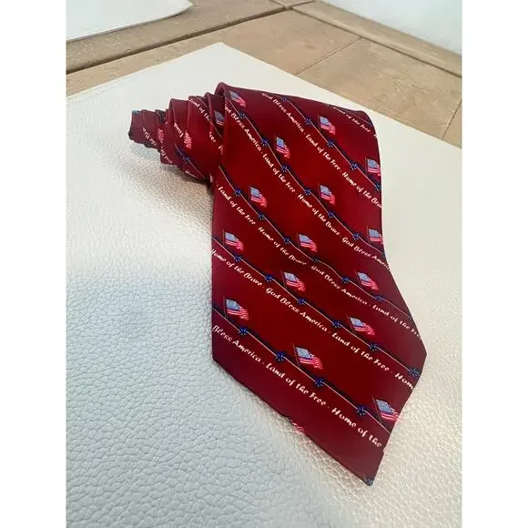American flag tie God bless America, land of the free NWOT